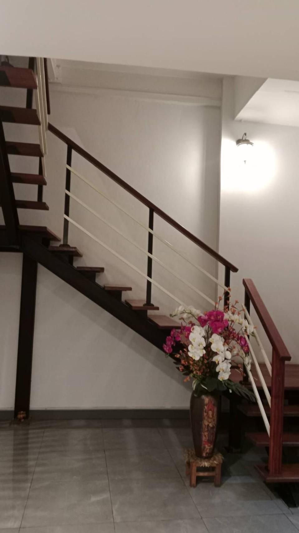 Montana Court Pattaya Apartment Exterior photo
