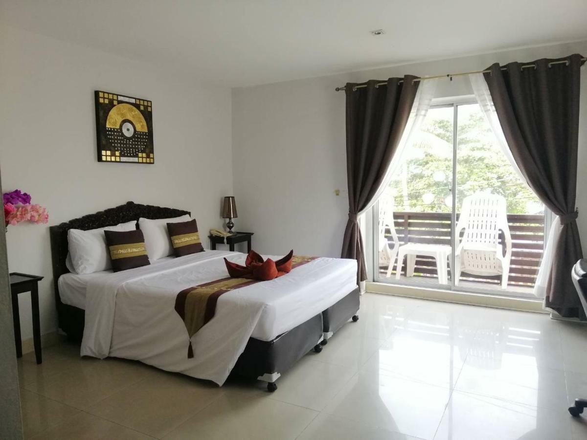 Montana Court Pattaya Apartment Exterior photo