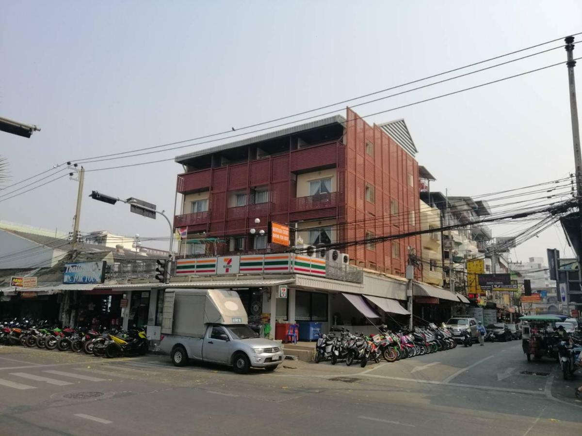 Montana Court Pattaya Apartment Exterior photo